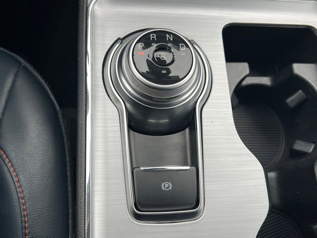 Used 2022 Ford Edge SEL w/ Sport Appearance Package image 32