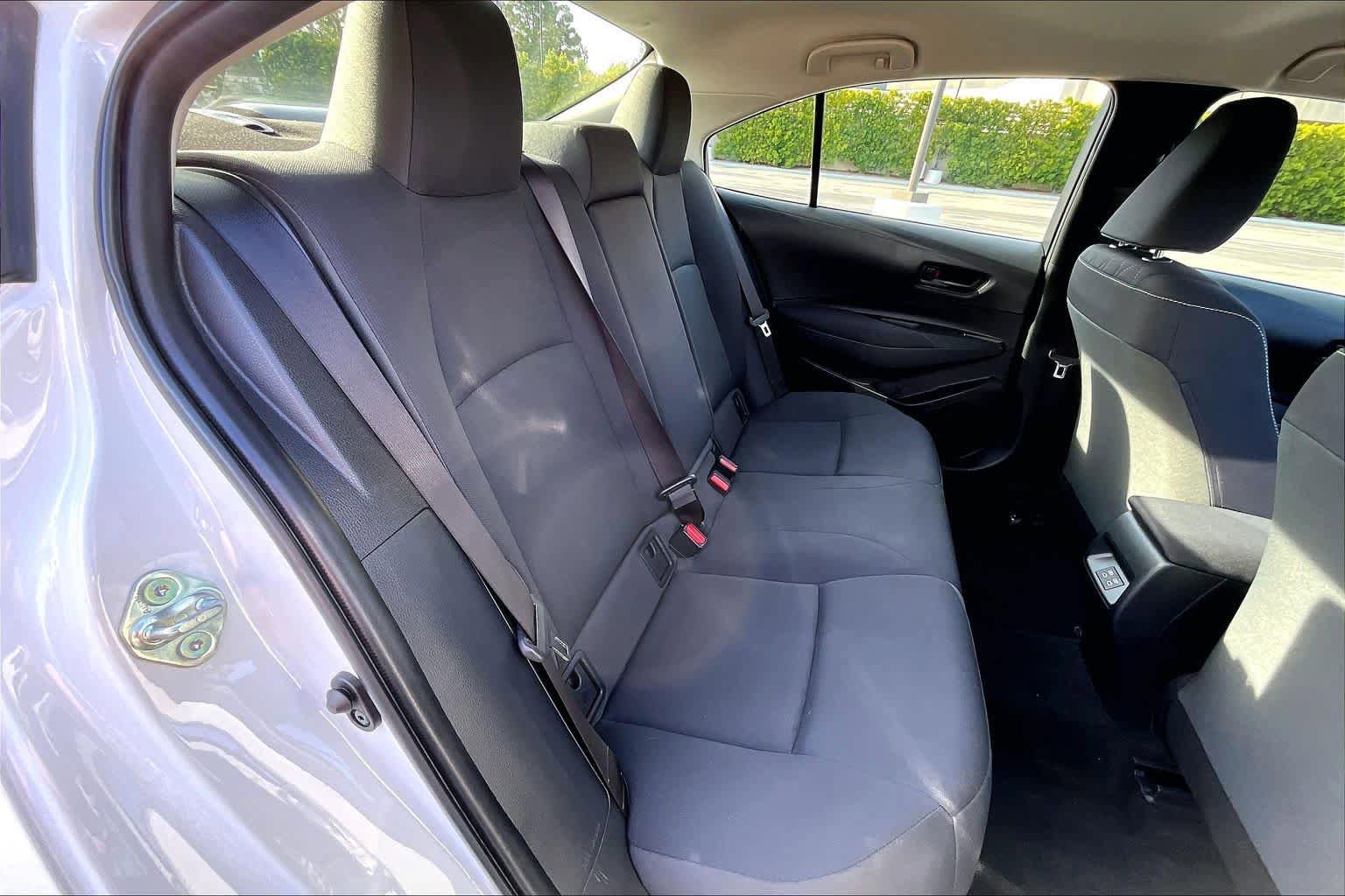 Used 2023 Toyota Corolla LE w/ Carpet Mat Package (TMS) FWD image 19
