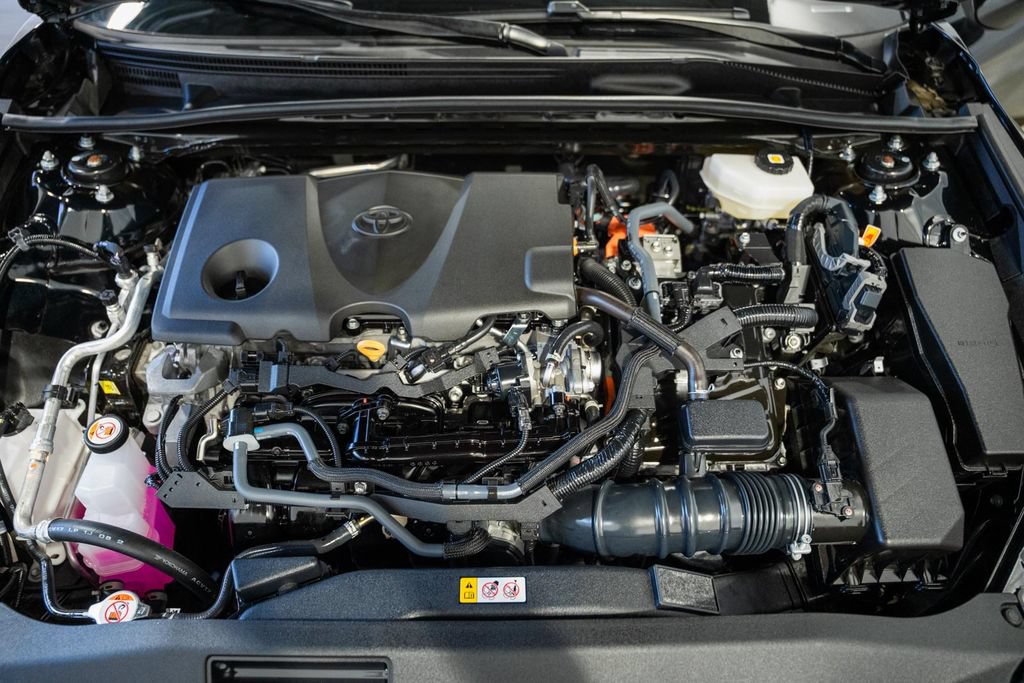 Used 2025 Toyota Camry LE FWD image 15