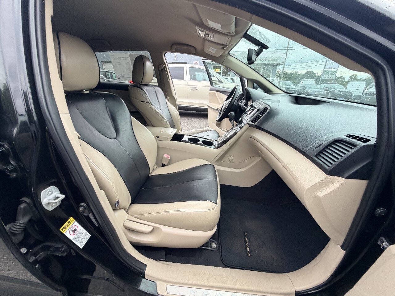 Used 2010 Toyota Venza AWD w/ Convenience Pkg image 54