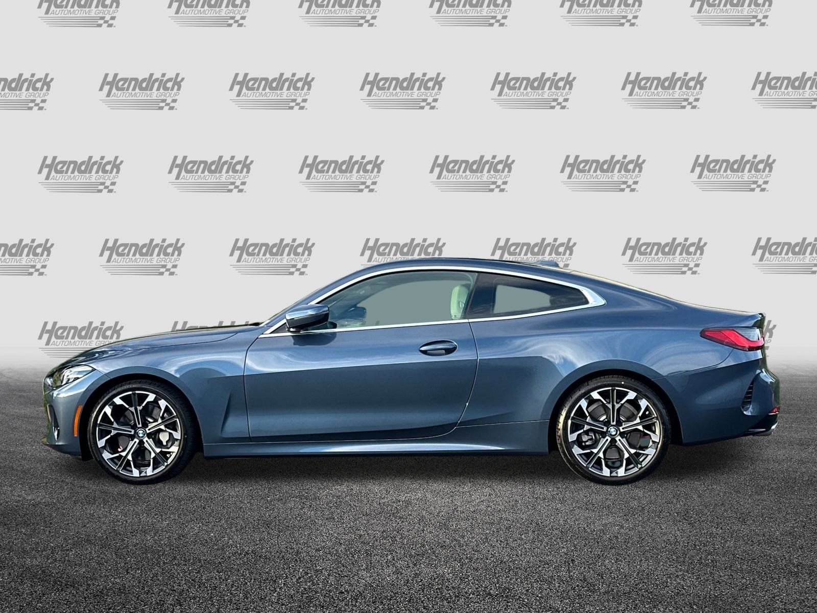 Used 2025 BMW 430i Coupe w/ Convenience Package image 8