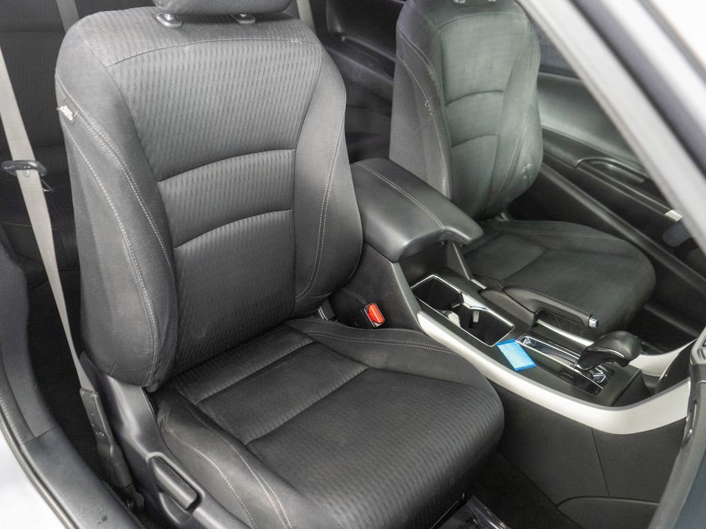 Used 2013 Honda Accord EX image 7