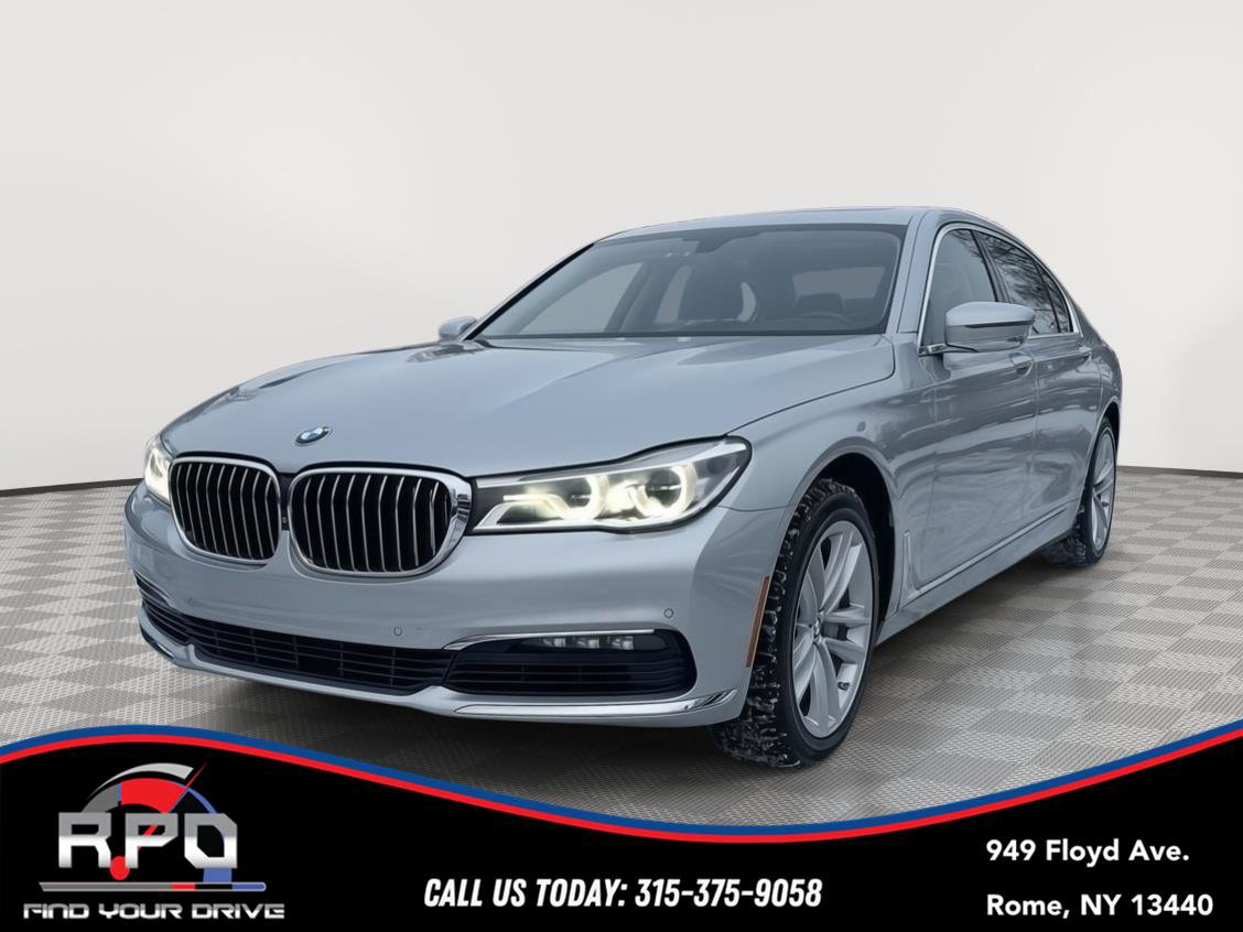 Used 2017 BMW 750i xDrive image 1