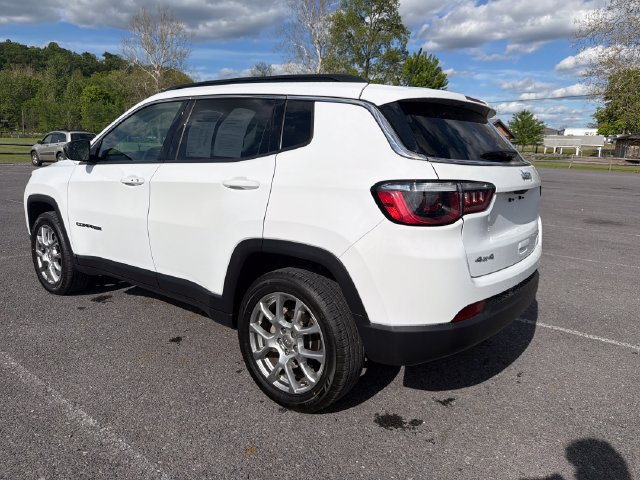 Used 2022 Jeep Compass Latitude AWD/4WD image 3