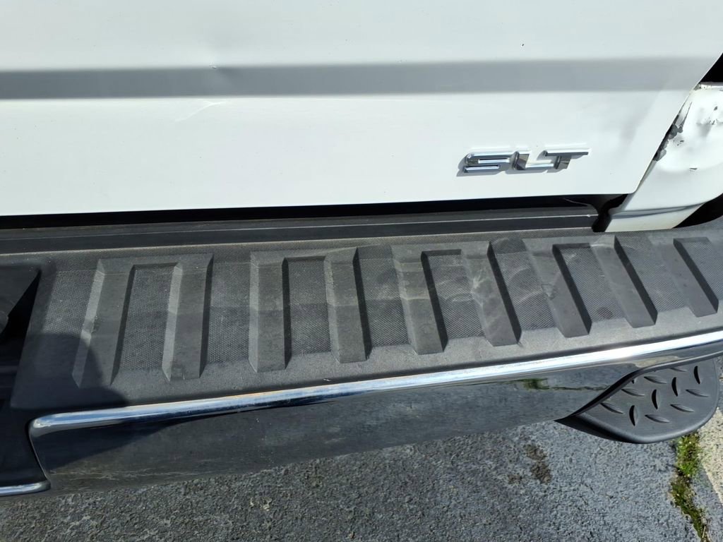 Used 2015 GMC Sierra 1500 SLT w/ Suspension Package, Off-Road image 5