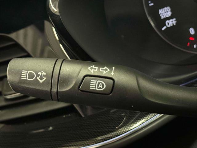 Used 2023 Buick Envision Essence AWD/4WD image 21