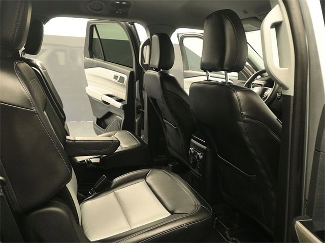 Certified 2023 Ford Explorer XLT w/ Equipment Group 202A image 18