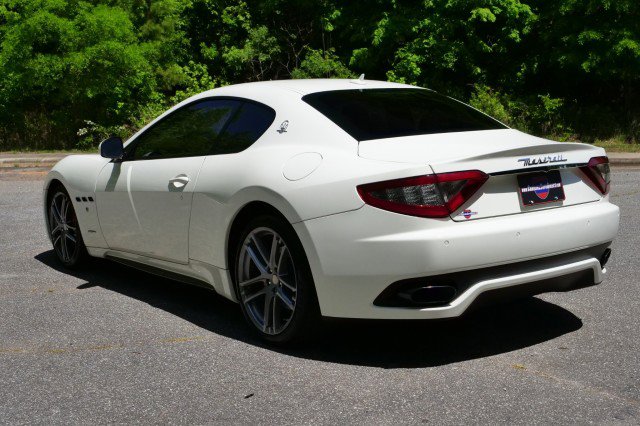 Used 2017 Maserati GranTurismo MC RWD image 21