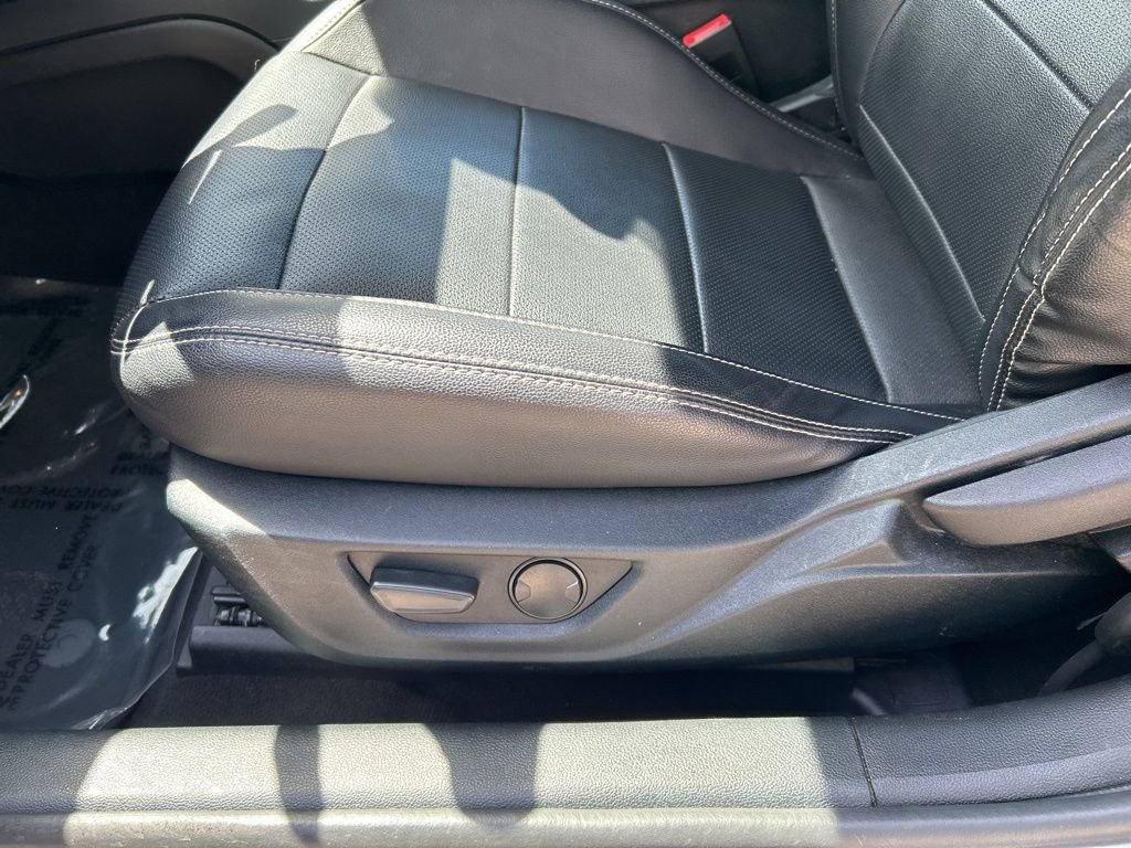 Used 2023 Ford Mustang Premium image 14