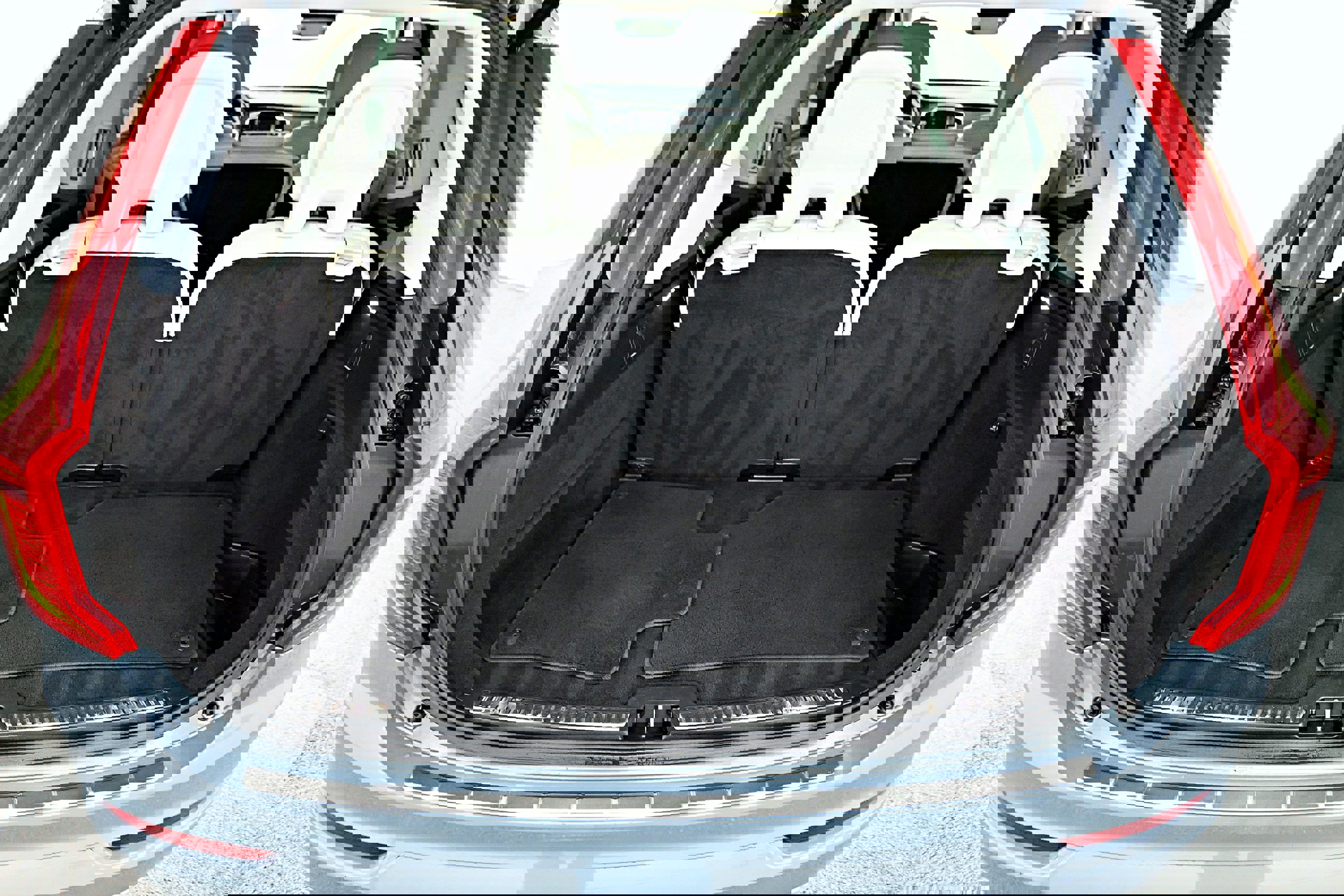 Used 2020 Volvo XC90 T6 Momentum image 33