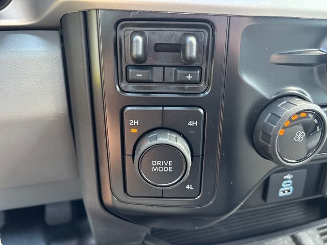 New 2026 Ford F550 4x4 Regular Cab Super Duty image 25