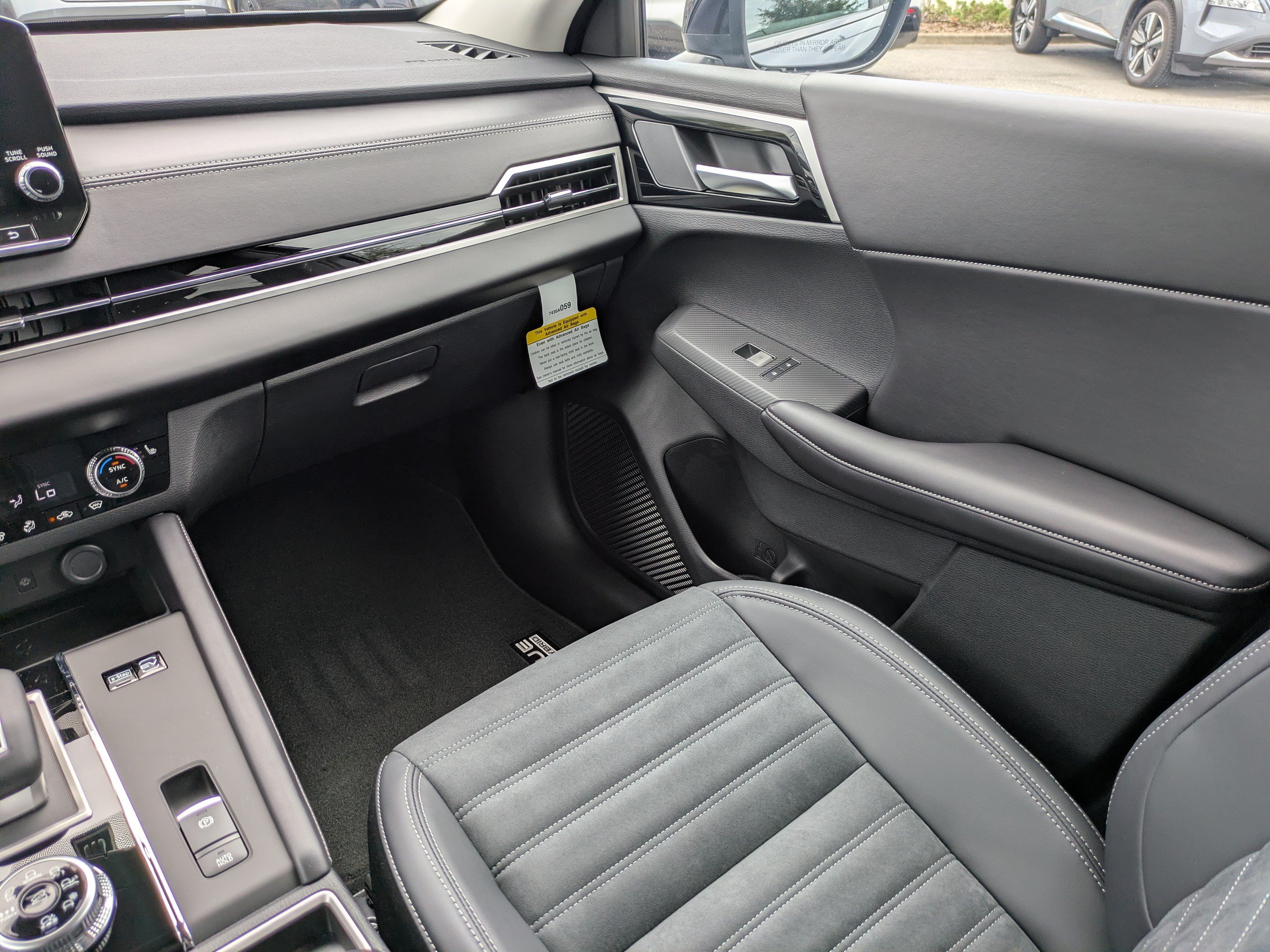 New 2026 Nissan Rogue SL AWD/4WD image 19