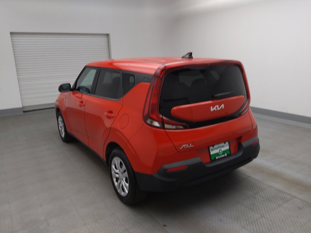 Used 2022 Kia Soul LX FWD image 5