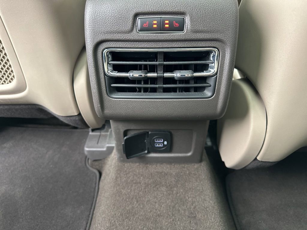 Used 2022 Lincoln Corsair AWD w/ Premium Package image 26