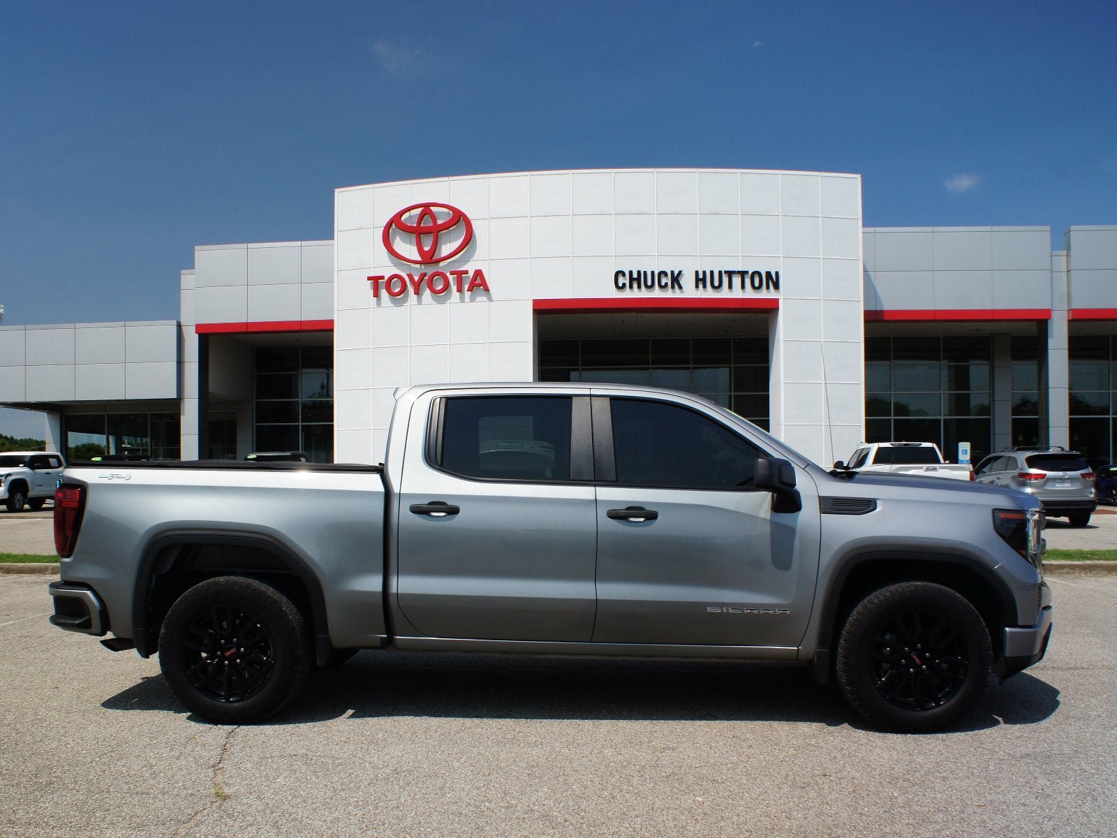 Used 2024 GMC Sierra 1500 Pro w/ Graphite Edition