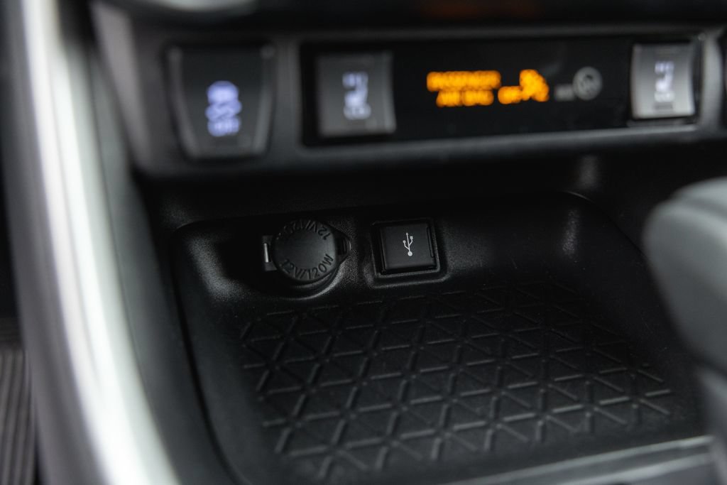 Certified 2020 Toyota RAV4 XLE w/ XLE Grade Weather Package FWD image 19