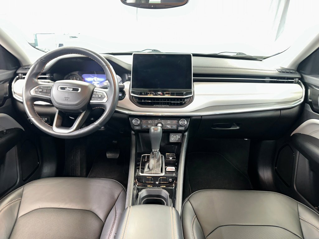 Used 2022 Jeep Compass Limited image 28