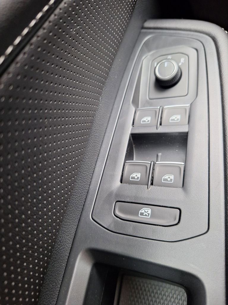 New 2026 Volkswagen Atlas SE image 20