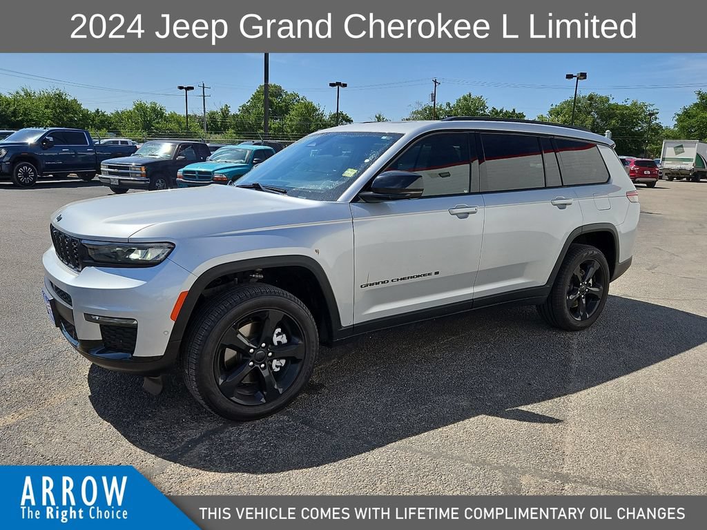 Used 2024 Jeep Grand Cherokee L Limited w/ Luxury Tech Group II AWD/4WD image 5