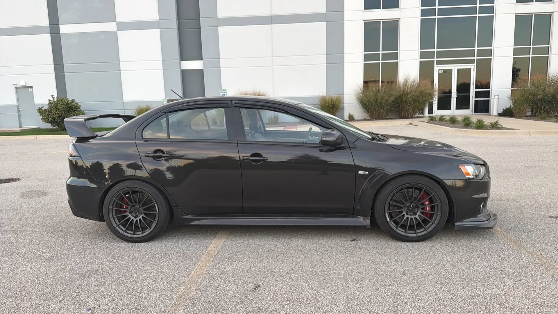 Used 2015 Mitsubishi Lancer Evolution GSR AWD/4WD image 4