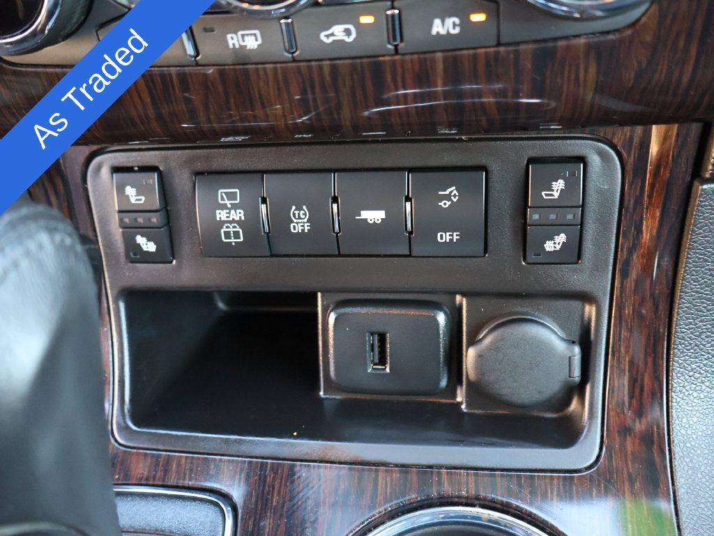 Used 2017 Chevrolet Traverse LT FWD image 24