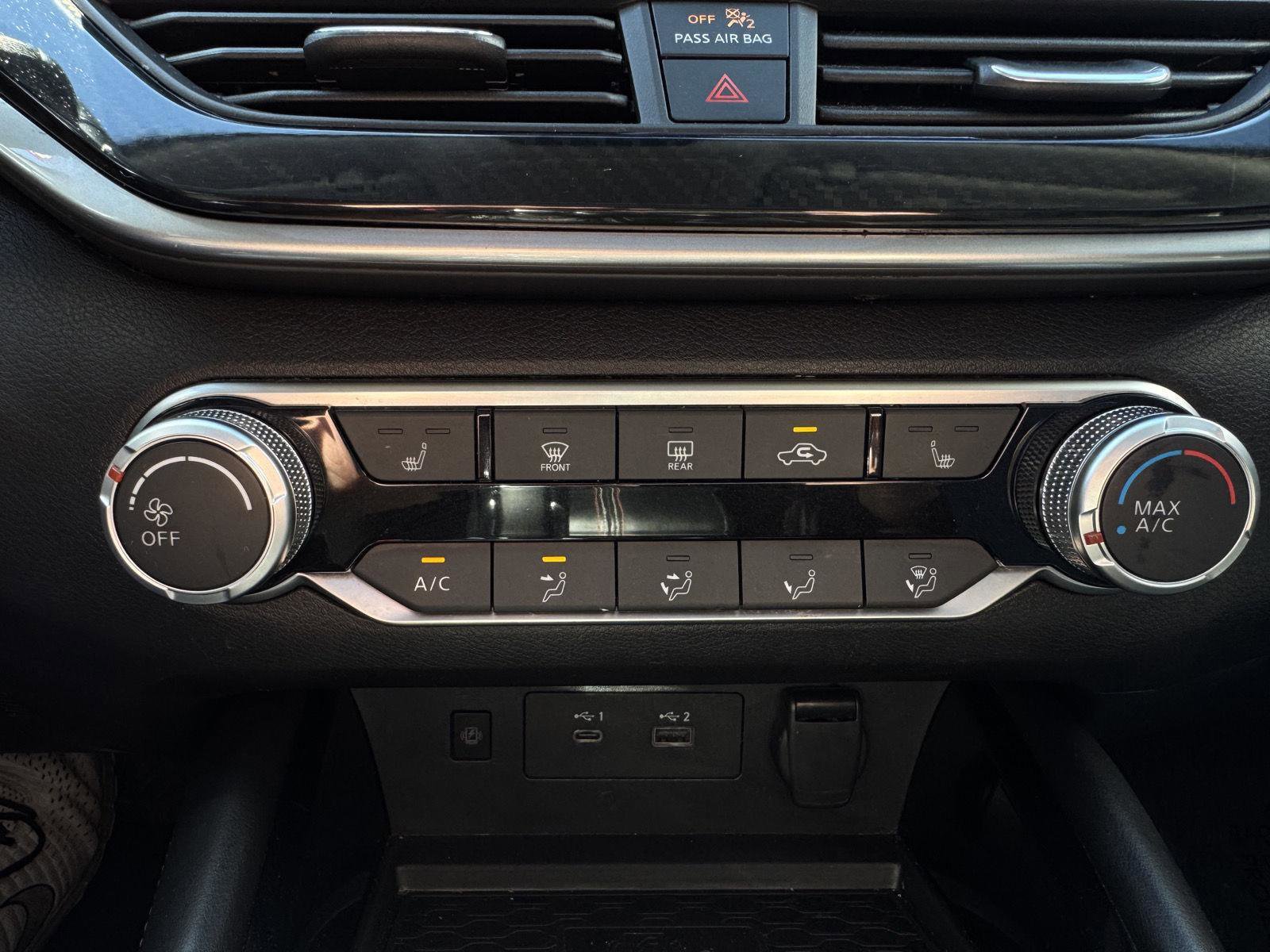 Used 2023 Nissan Altima 2.5 SR w/ SR Premium Package image 24