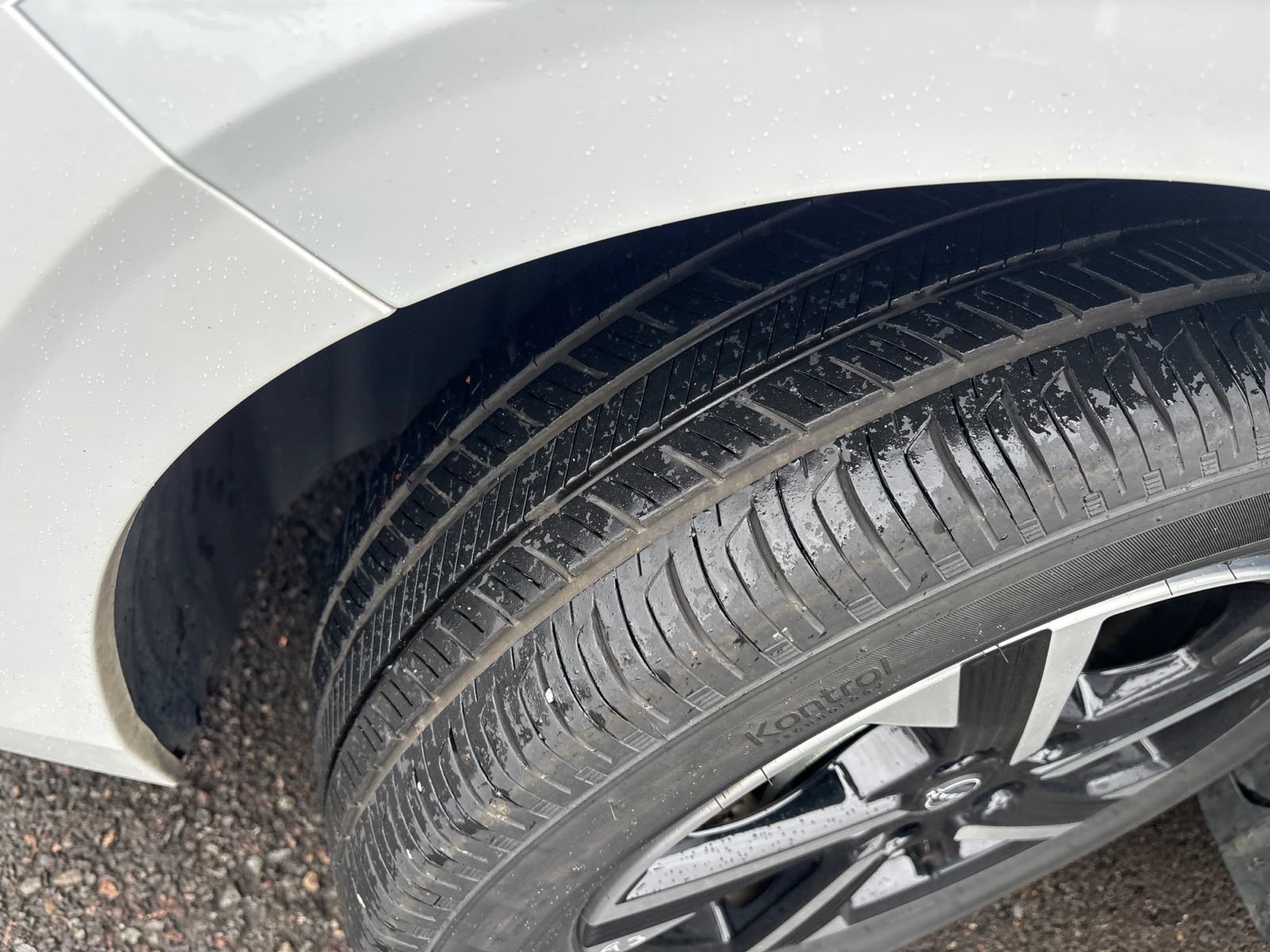 Used 2024 Nissan Sentra SV FWD image 22