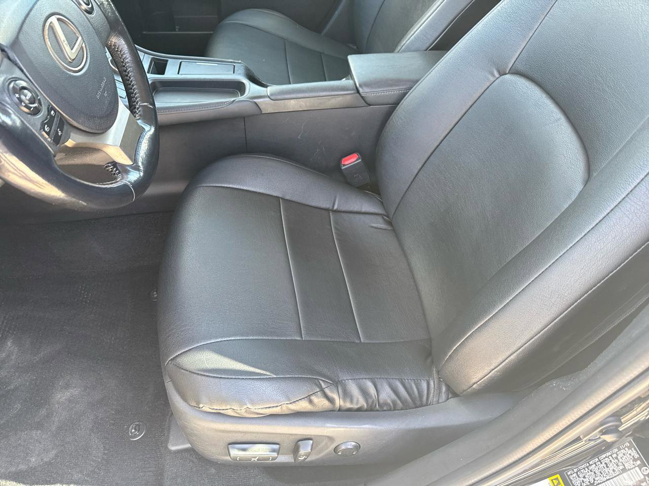 Used 2016 Lexus CT 200h w/ Accessory Package 2 image 31