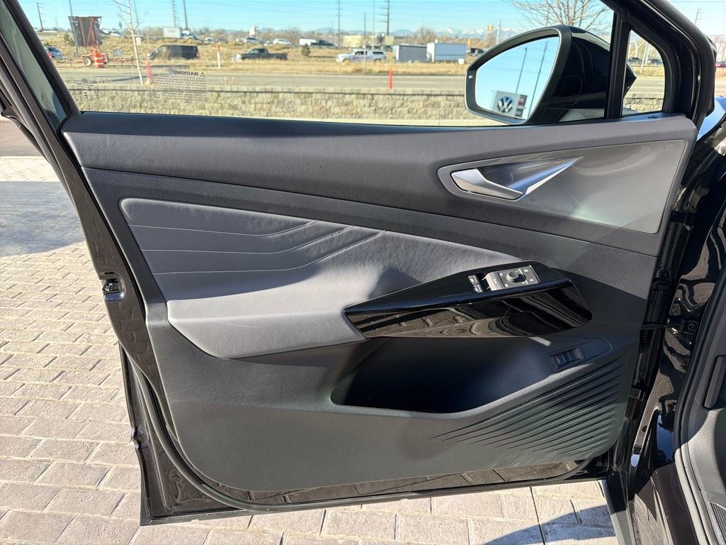 Certified 2023 Volkswagen ID.4 Pro S Plus image 12