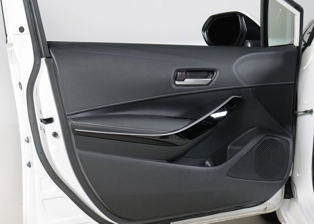 Used 2022 Toyota Corolla XSE image 23