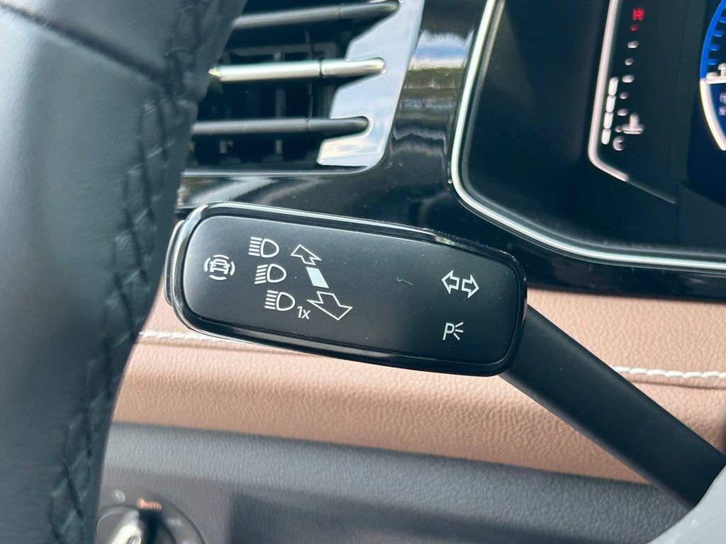 New 2026 Volkswagen Jetta SEL FWD image 25