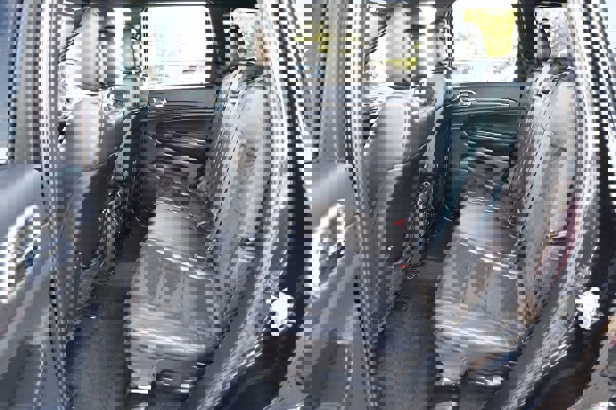 Used 2015 Jeep Grand Cherokee Altitude image 12