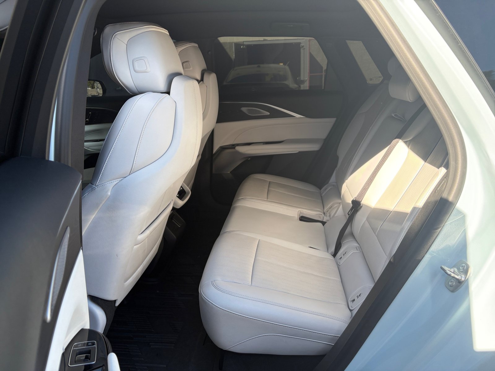 Used 2024 Cadillac Lyriq Luxury w/ LPO, Floor Liner Package AWD/4WD image 23