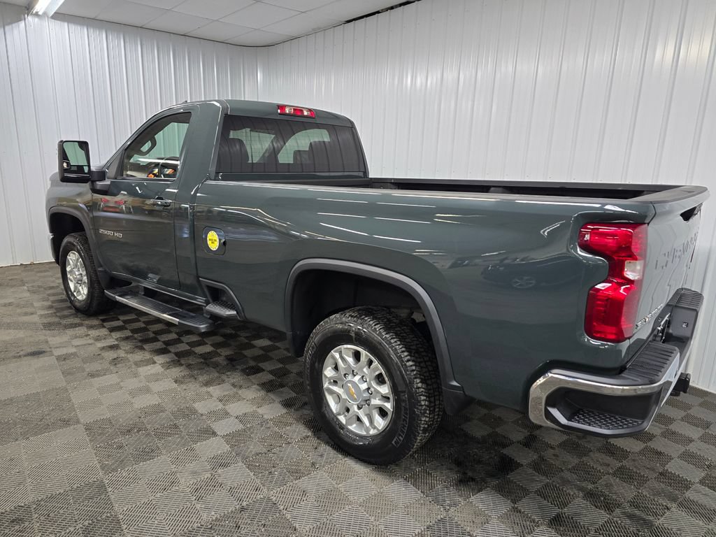 Used 2025 Chevrolet Silverado 2500 LT AWD/4WD image 9
