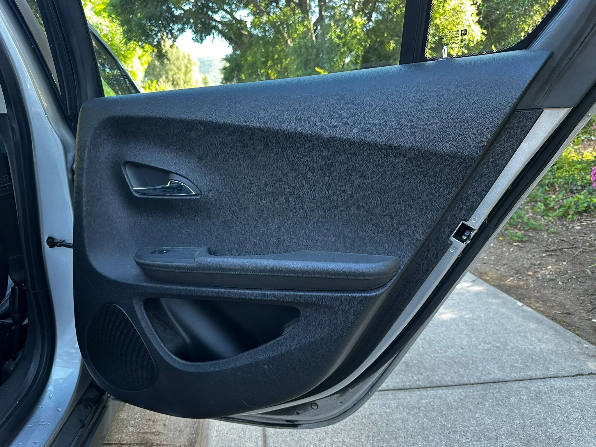 Used 2012 Chevrolet Volt Premium w/ Premium Trim Package image 17