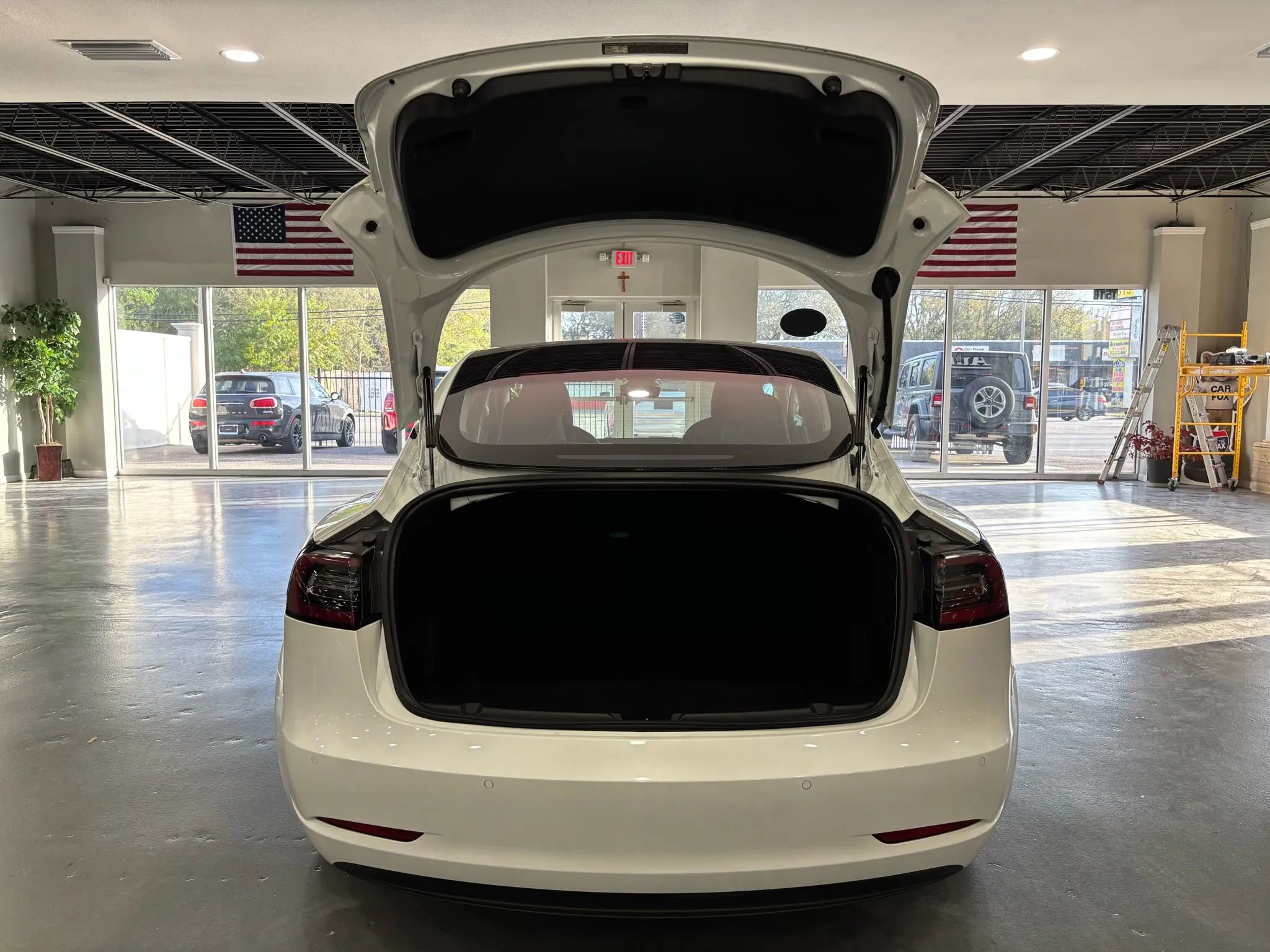 Used 2018 Tesla Model 3 Long Range image 36
