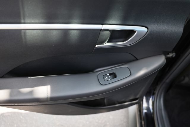 Used 2023 Hyundai Sonata SE FWD image 23