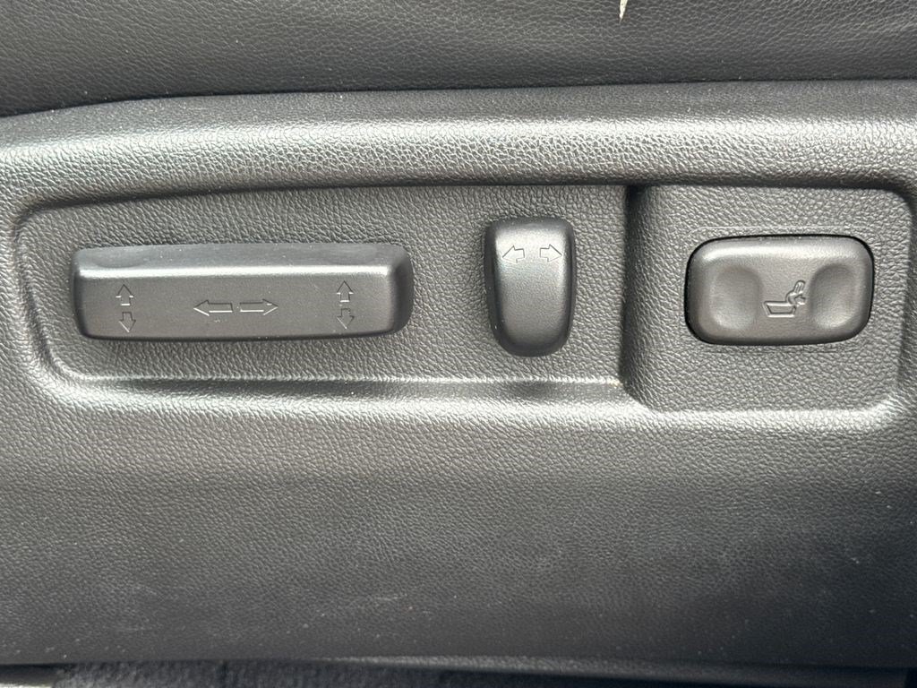 Used 2013 Acura MDX AWD/4WD image 25