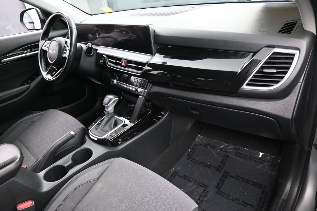 Used 2024 Kia Seltos S FWD image 44