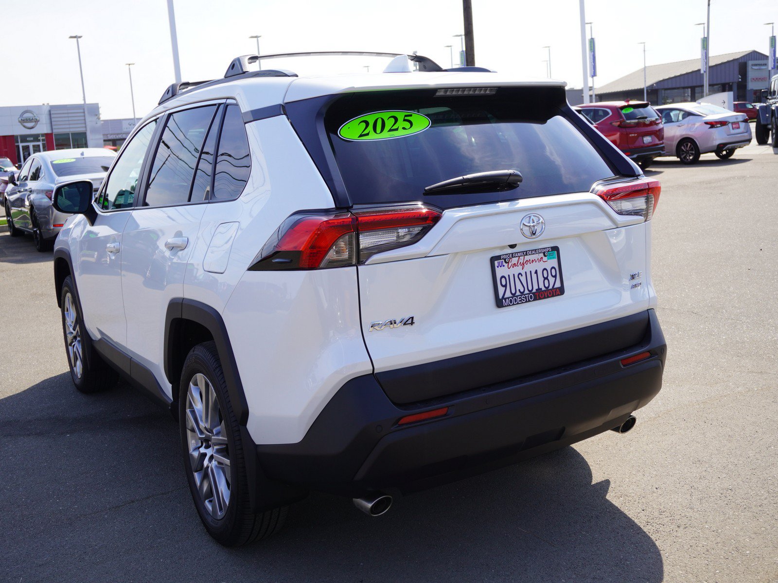 Used 2025 Toyota RAV4 XLE Premium w/ Weather Package AWD/4WD image 8