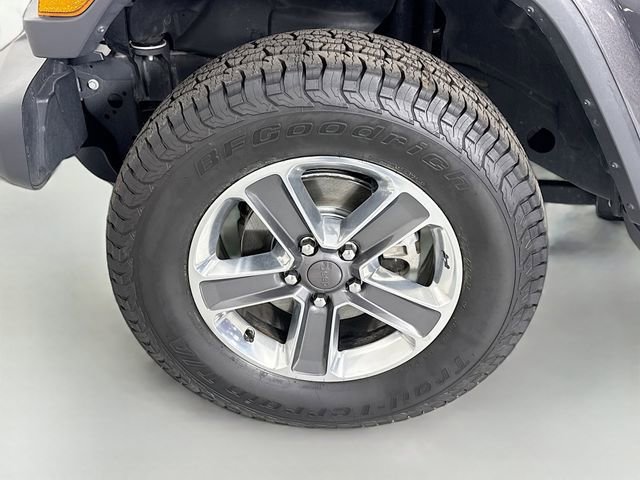 Used 2019 Jeep Wrangler Unlimited Sahara w/ LED Lighting Group image 29