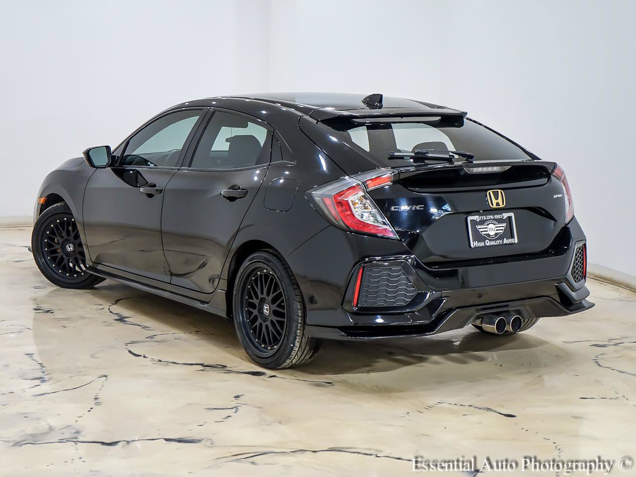 Used 2018 Honda Civic Sport image 10