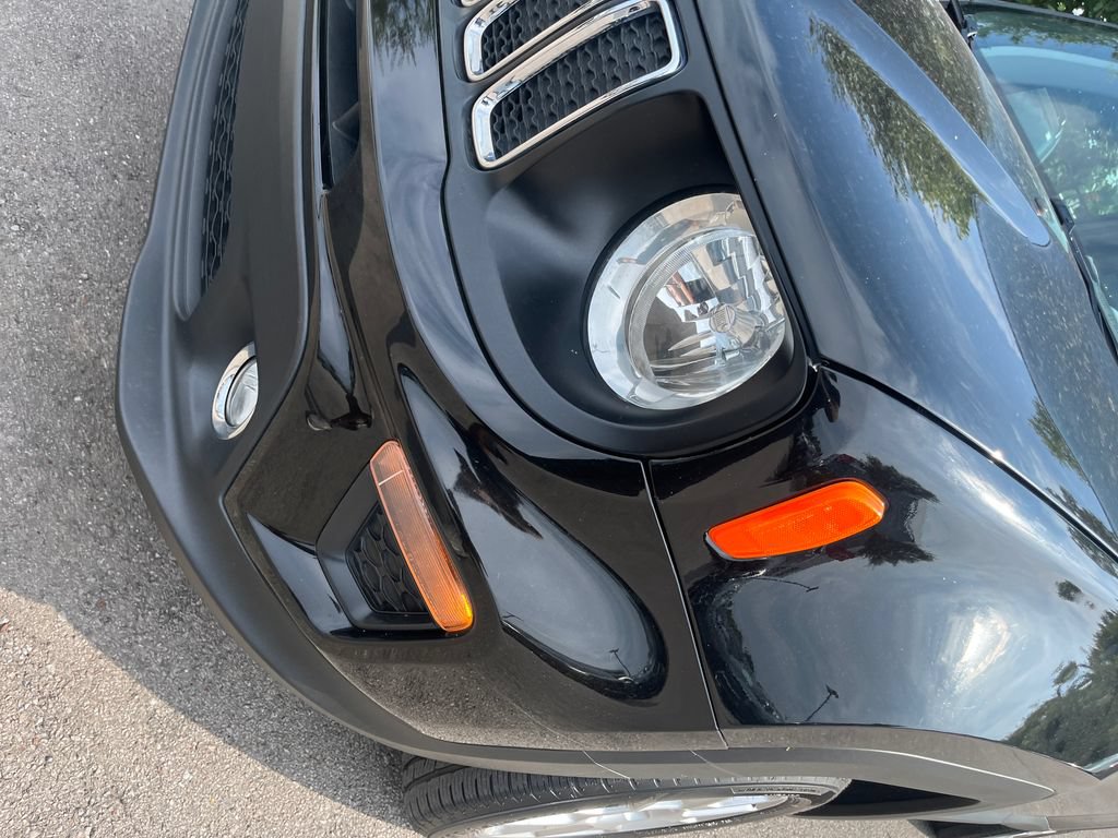 Used 2019 Jeep Renegade Latitude w/ Cold Weather Group AWD/4WD image 34