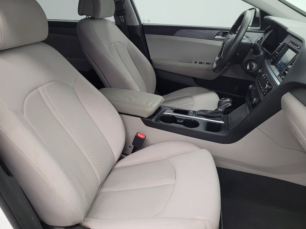 Used 2017 Hyundai Sonata SE FWD image 21