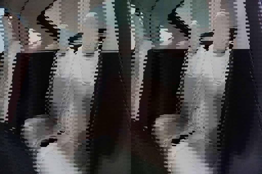 Used 2018 Tesla Model X 100D image 22