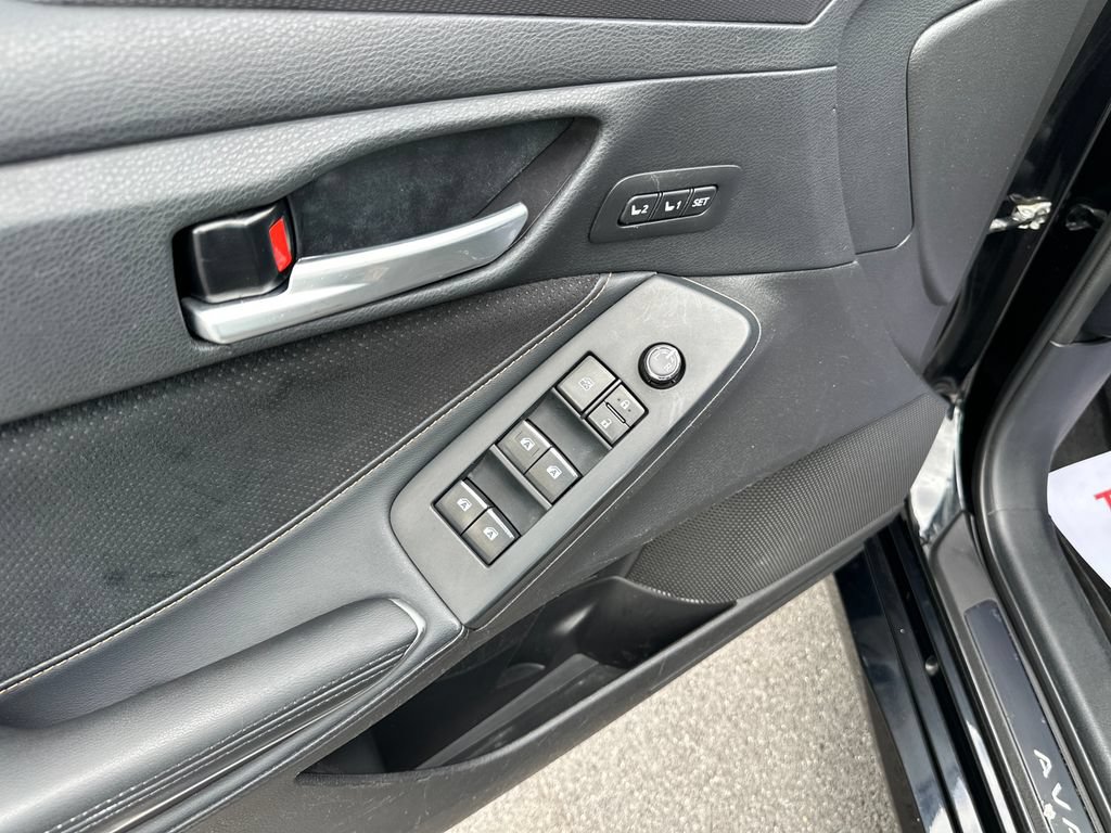 Used 2019 Toyota Avalon Touring w/ Advanced Safety Package FWD image 15