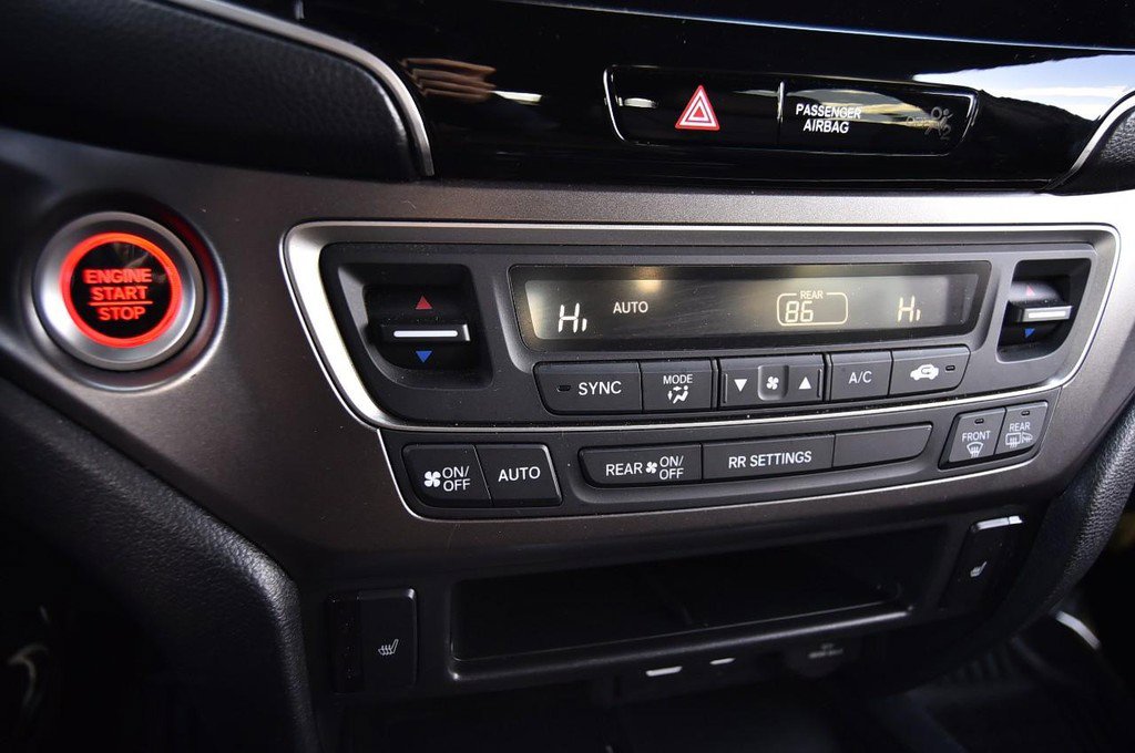 Certified 2024 Honda Passport EX-L image 17