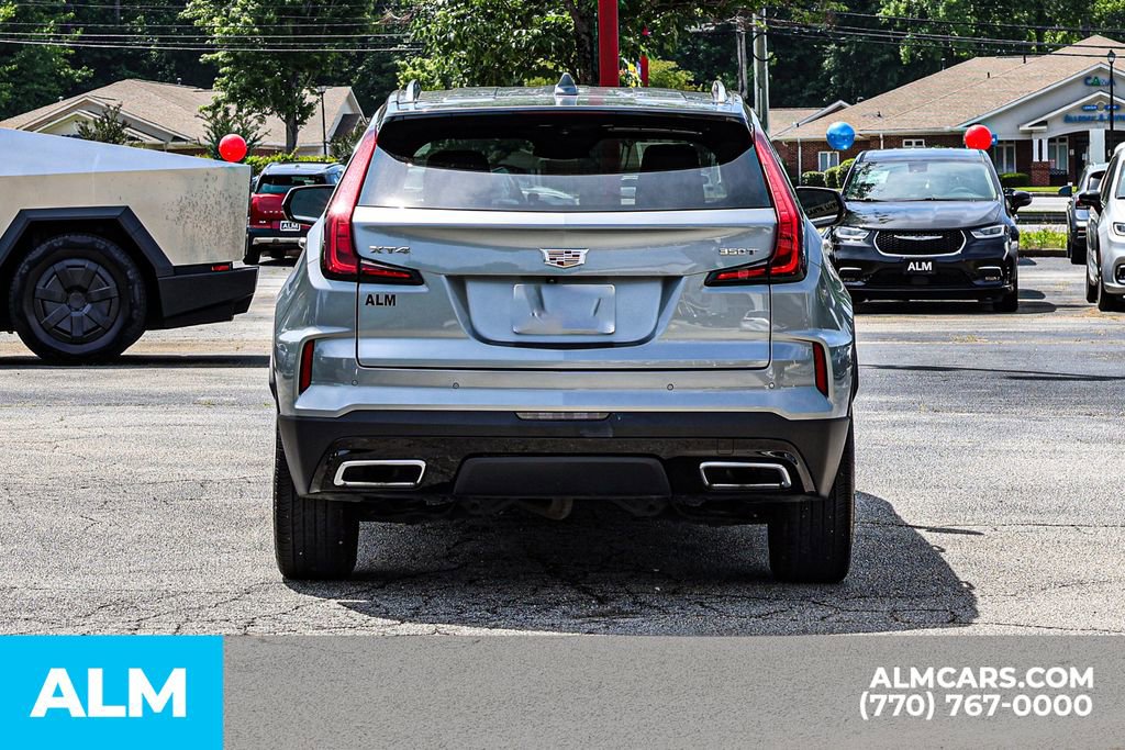 Used 2024 Cadillac XT4 Premium Luxury FWD image 12