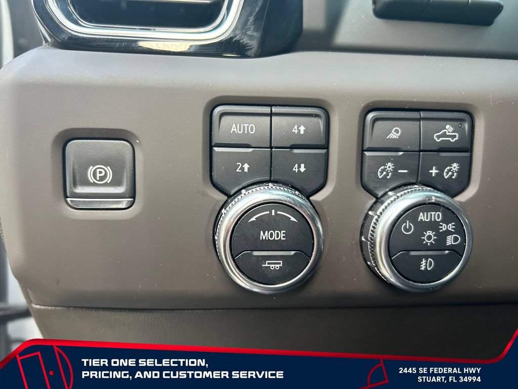 Used 2024 GMC Sierra 2500 Denali w/ Denali Reserve Package AWD/4WD image 15