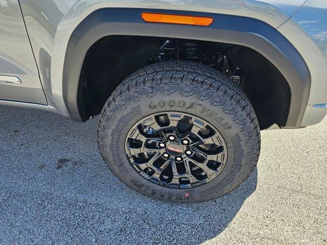 New 2026 GMC Canyon Elevation w/ Convenience Package image 12